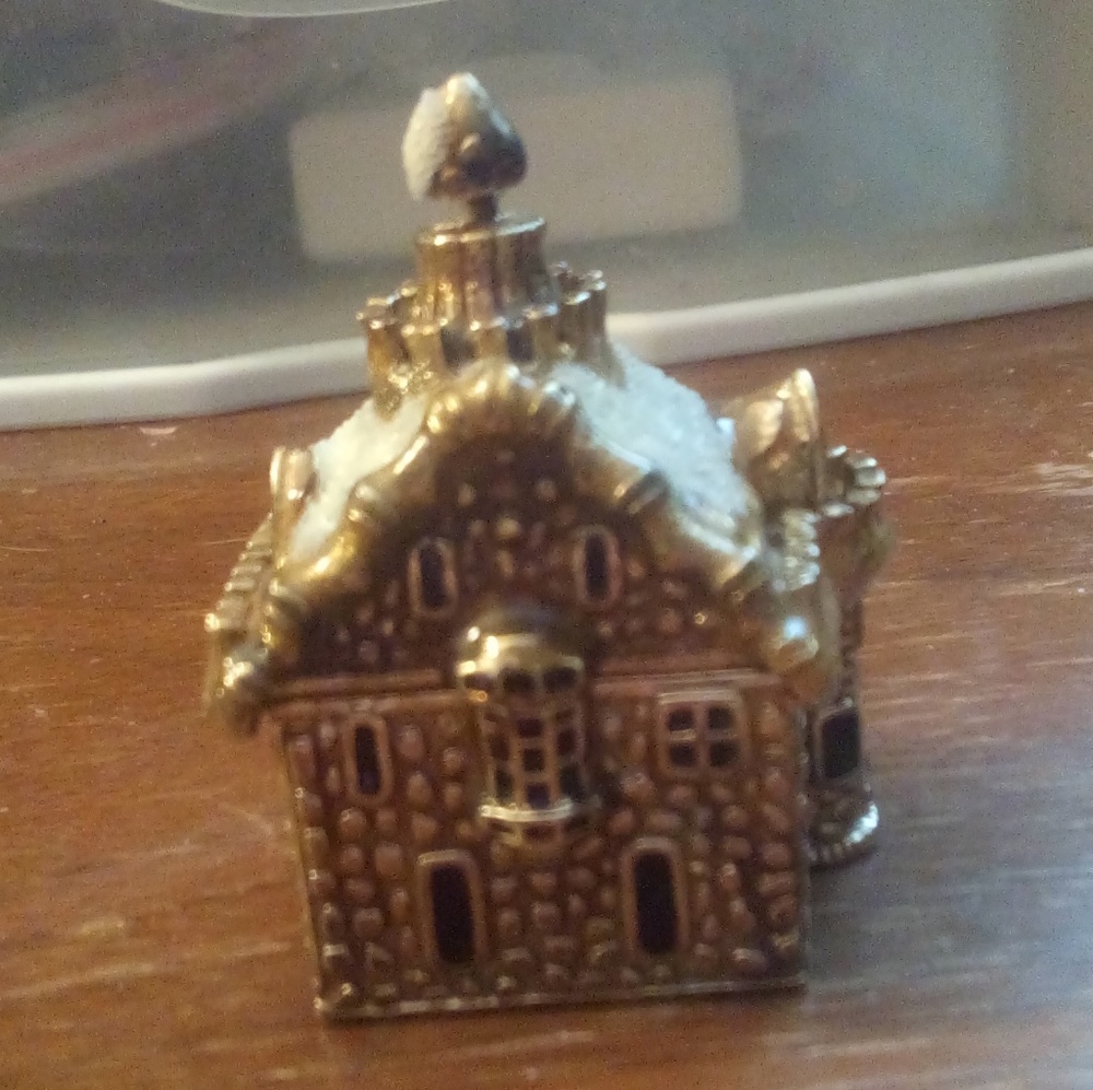Gold House
